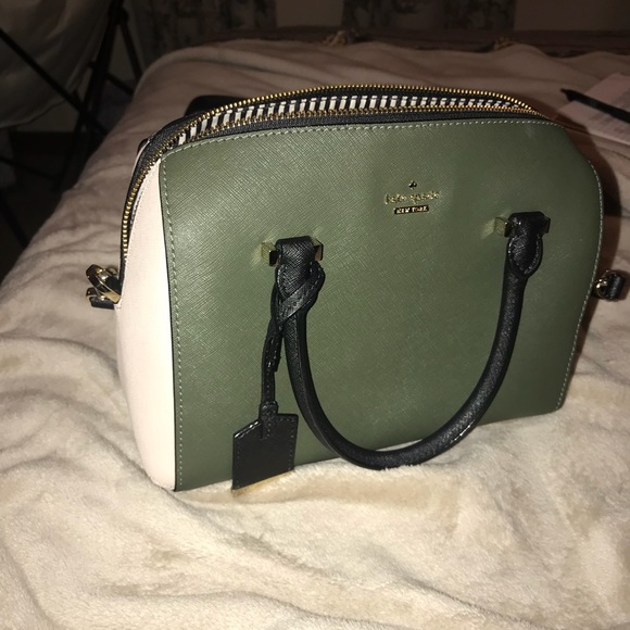 Kate spade purse & matching wallet - Picture 2 of 3